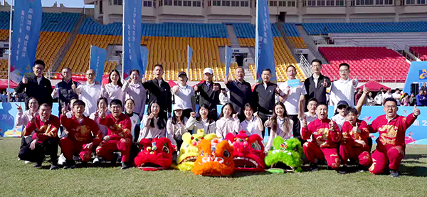 1700463656339775Q2El.png 合影3.png